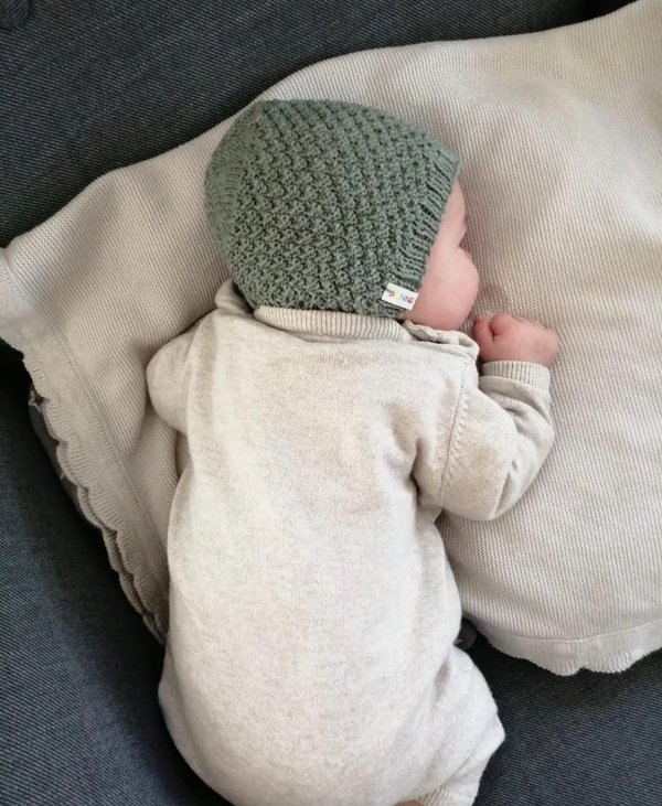 Babyjacke und Mütze, reserviert