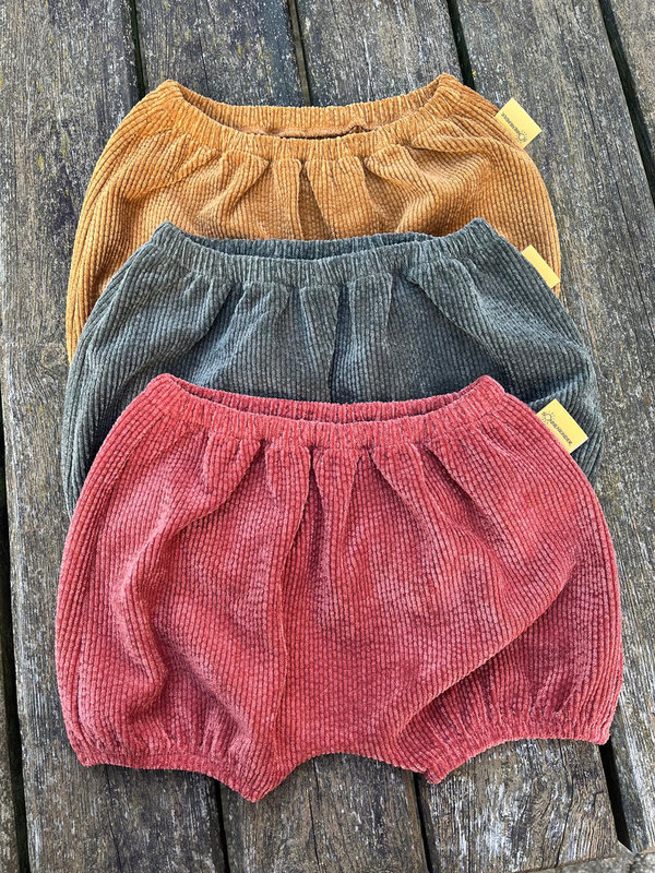 Bloomers in Cord